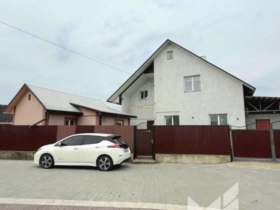 Продається будинок біля Калинівського ринку Чернівці