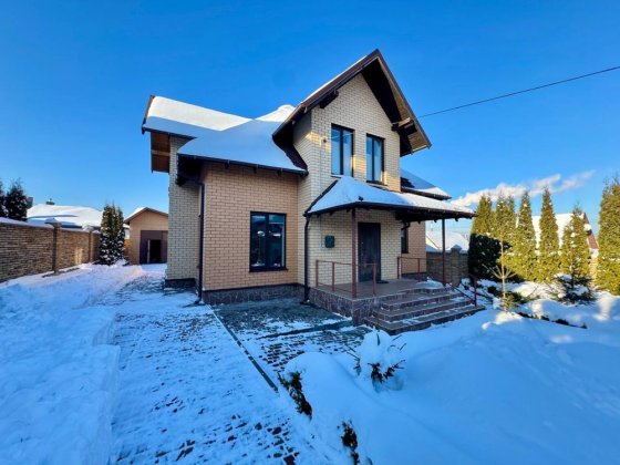 Продаж будинку в хорошій локації Ровно