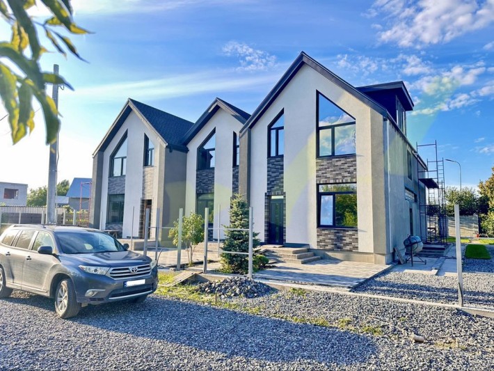 Продам терміново таунхаус Жуляни - фото 1