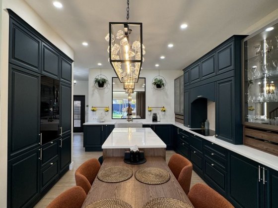 Продається Авторський будинок. Аналогів якому нема в місті!!! Ужгород