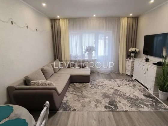 3-к 80м. таунхаус, вул. Плодова район Берковці Киев