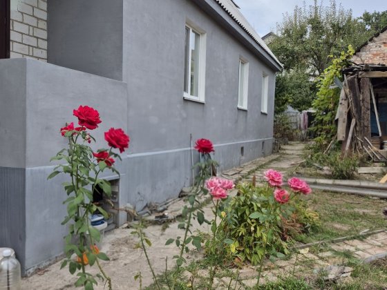 Окремий цегляний будинок на Бобровиці Чернігів