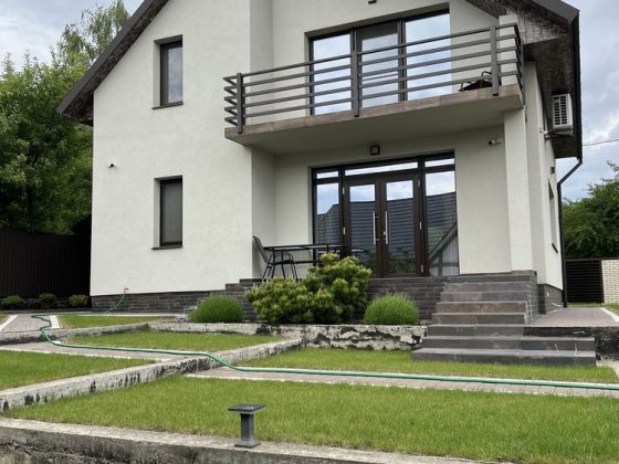 Продається стильний,сучасний будинок ціна180000дол. Чернівці