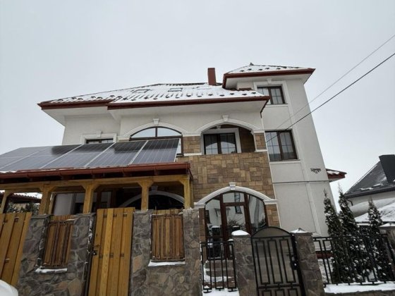 Танхаус біля Щасливого Ровно