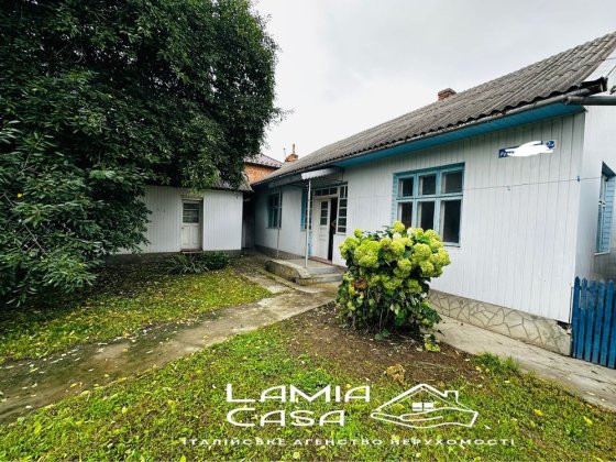 4 кімнатний будинок біля епіцентру Чернівці