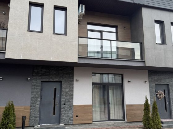 Продається котедж Ужгород