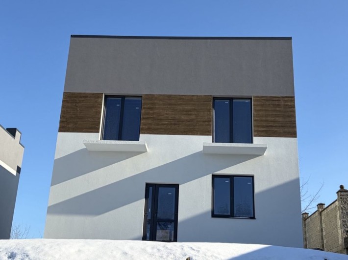 Окремий будинок на Щасливому - фото 1