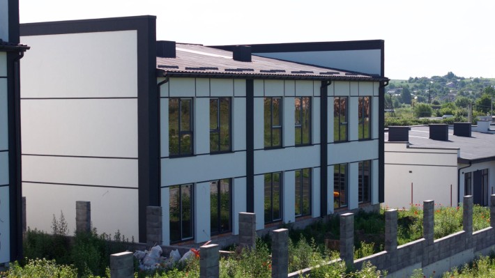 Готовий котедж в районі Льонокомбінату - фото 1