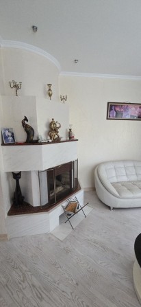 Якісний будинок на Ближній Роші (район клубу) - фото 1