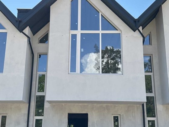 Цегляний новий таунхаус, автономне газове опалення. Дмитро Черкассы