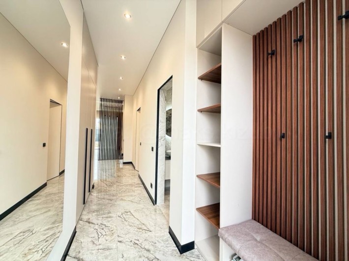 Продаж котеджу з ремонтом/135 м2/ Резервне живлення - фото 1