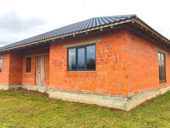 Продаж  будинка. Ужгород. Тихе місце, свіже повітря, рівна ділянка. Ужгород