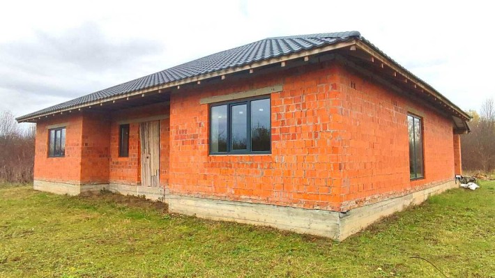 Продаж  будинка. Ужгород. Тихе місце, свіже повітря, рівна ділянка. - фото 1