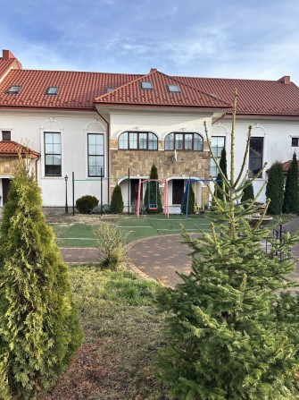 Продаж котеджу у мальовничому місці - фото 1