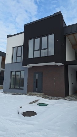 Продається ЗДАНИЙ з ремонтом БУДИНОК  4км. від МАЙДАНУ з газом - фото 1