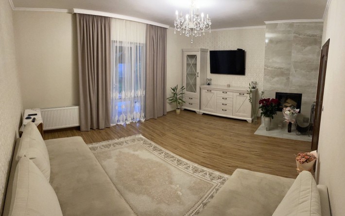 Продається чудовий 4 кімн. будинок з меблями і технікою - фото 1