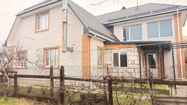 Продається домоволодіння з 2-ма будинками - фото 1