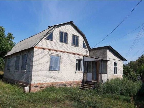 Продам цегляний будинок Коротич Коротич