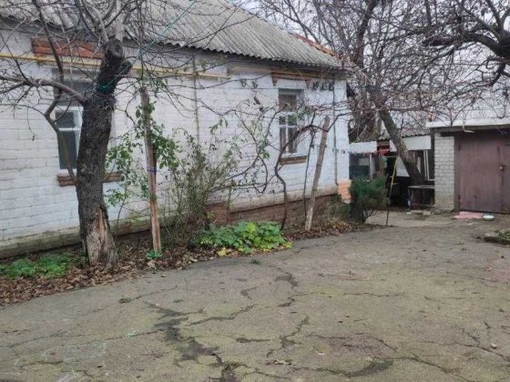 Продам будинок 4 кімнати в Коротиче з великою приватизованою ділянкою Коротич