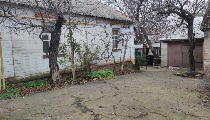 Продам будинок 4 кімнати в Коротиче з великою приватизованою ділянкою - фото 1