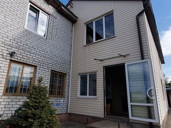 Продам 2х.этажный дом в Коротыче Коротич