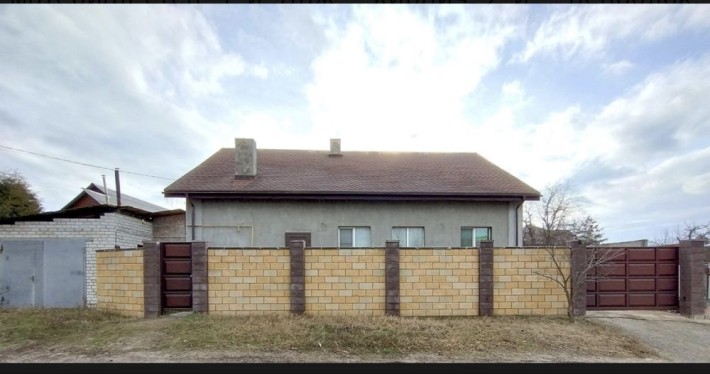 Сучасний будинок Безлюдовка 2 на першій лінії - фото 1