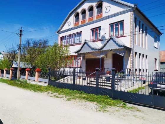 Продам добротний будинок з всім наповненням Дунаївці