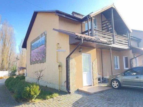 Котедж «Андора» з ремонтом та комунікаціями, Лісові Гринівці Лісові Гринівці