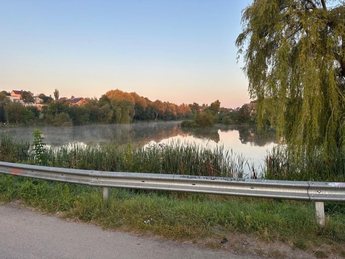 Продаж дачі з будинком в Лезнево - фото 1