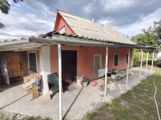 Продається будинок біля річки в селі Слобода. Красная Слобода