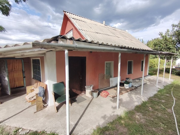 Продається будинок біля річки в селі Слобода. - фото 1