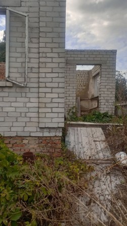 Продаж будинку недобудваного біля центру міста Золотоноша! - фото 1