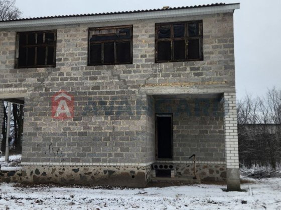 ПРОДАМ 2-поверховий будинок з гаражем в Слободі Червона Слобода