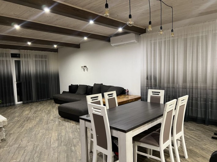 Продаж 2 будинків в мальовничому Свидівку з ремонтом та лазнею - фото 1