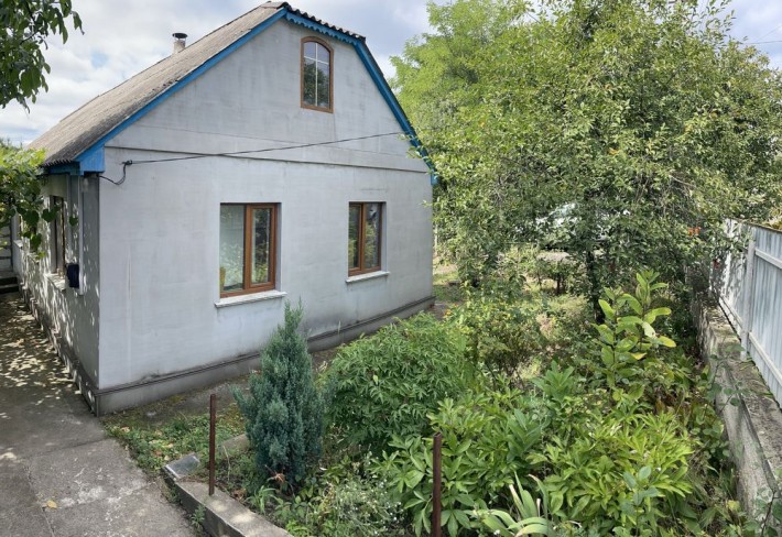 Продаж будинку в мальовничій частині міста Корсунь! - фото 1