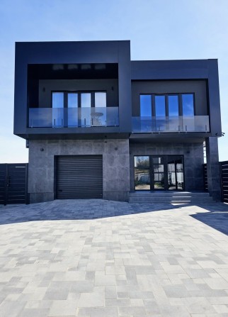 Продам дом. Villa de Lux - Котедж комплекс - фото 1