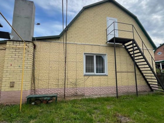 Продаємо затишний та комфортний будинок у зеленому с. Лозівок Лозивок