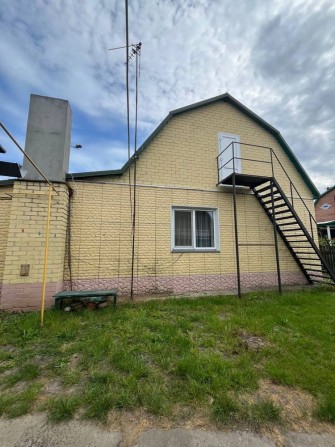 Продаємо затишний та комфортний будинок у зеленому с. Лозівок - фото 1