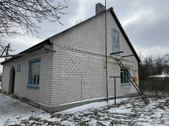 Продаж будинку с. Мошни. Мошны