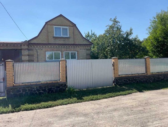 Пропоную до продажу будинок в с. Мошни - фото 1