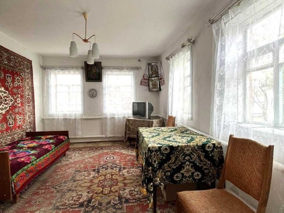 Продаж  затишного будинку в с. Дубіївка в 15 хв від м. Черкаси. Дубіївка