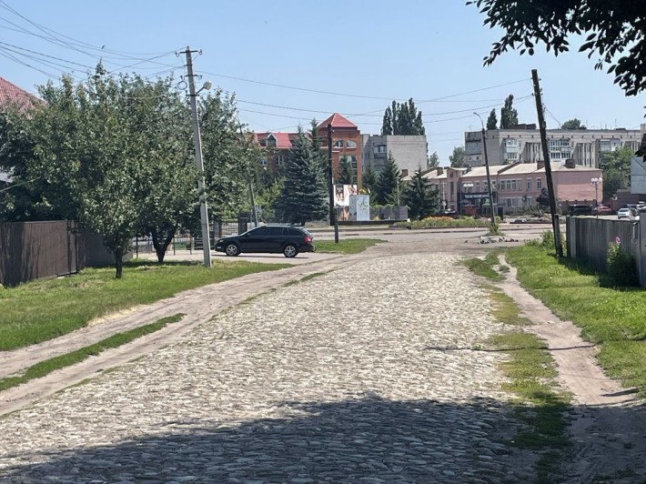 Будинок з усіма умовами в самому  центрі міста ! - фото 1