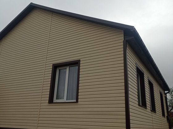 Новий будинок в передмісті Чернігова. Старий Білоус. Центр. Старий Білоус