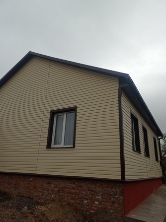 Новий будинок в передмісті Чернігова. Старий Білоус. Центр. - фото 1