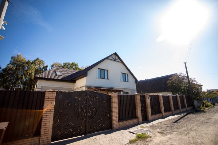 Продаж будинок ,10 сот землі, єВІДНОВЛЕННЯ - фото 1