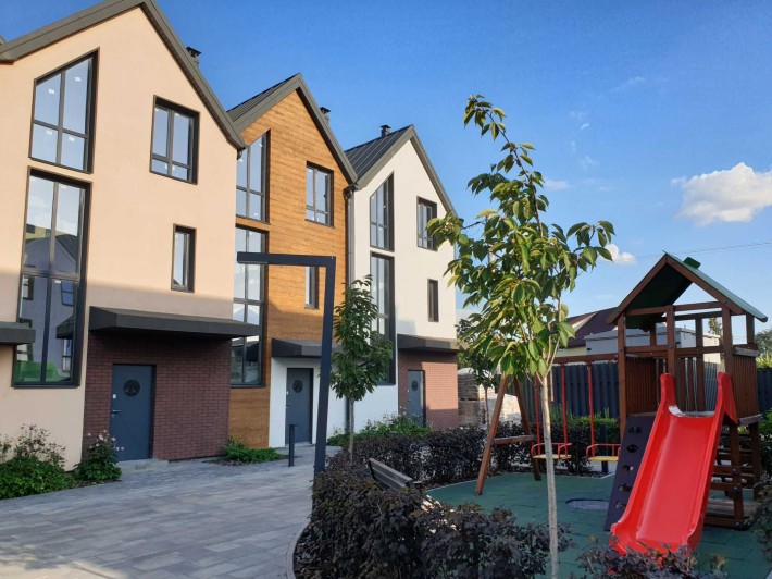 Таунхаус під чистову обробку в Києві. Жуляни. 89 м2 - фото 1