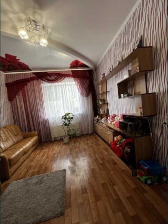 Пропоную до продажу двоповерховий будинок в центрі міста - фото 1