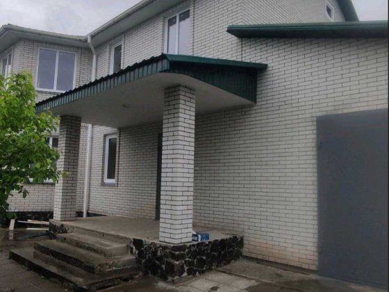 Продам 2 поверховий будинок з власним бомбосховищем Черкаси