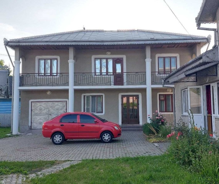 ДВА будинки, діл. 0,10 га, вул. Хотинська - фото 1