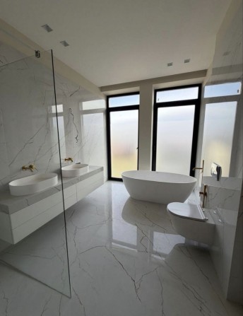 Продається сучасний будинок центр міста - фото 1